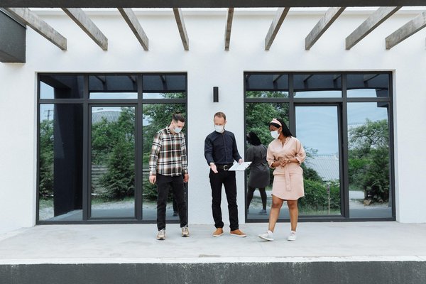 Impact des crises économiques mondiales sur l'immobilier local : analyse et perspectives d'avenir